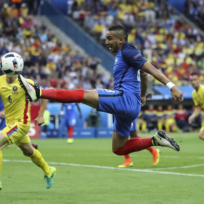 Dimitri Payet controls the ball
