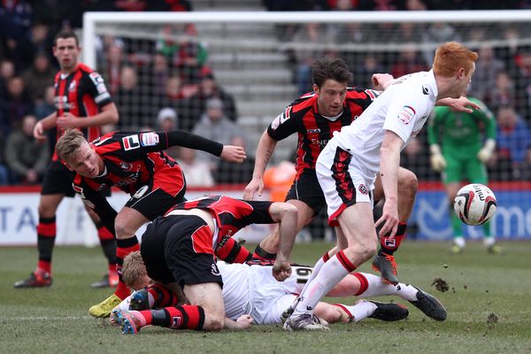 Dave Kitson keeps the ball