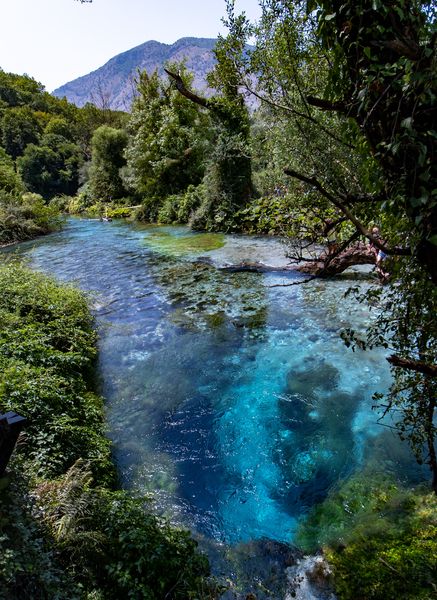 Syri i Kaltër, Albania